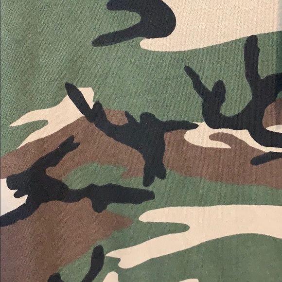 Camo Hoodie - Picture 2 of 4